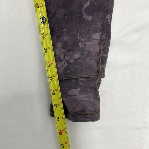 Lululemon Hug your Core Super High-Rise Tight - Picture 3 of 10